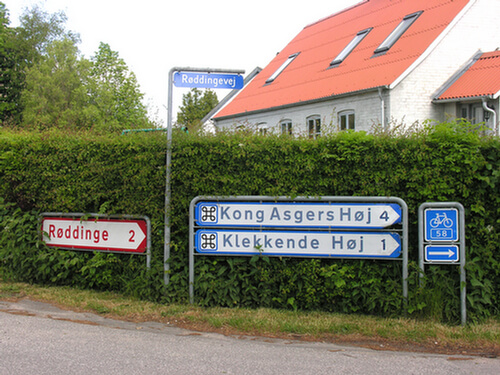 God henvisningsskiltning i lokalområdet leder fint den besøgende på ret vej.