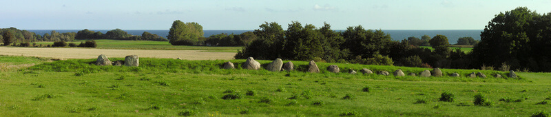 Panorama over langdyssen set fra nord. Klik på billedet for stor udgave.