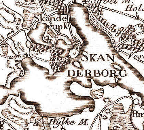 Udsnit fra Videnskabernes Selskabs kort over Skanderborg fra slutningen af 1700-tallet. Øen med slottet ligger midt i billedet.